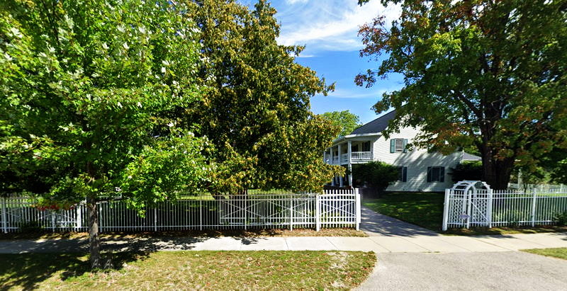 Shady Lawn Inn (Shady Lawn Lodge, Shady Lawn Cabins) - Street View (newer photo)